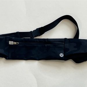 Lululemon Fast and Free Running Belt
